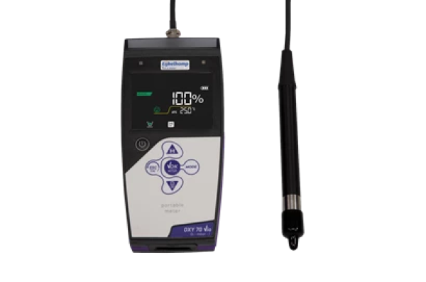 Oxygen meter with accessories