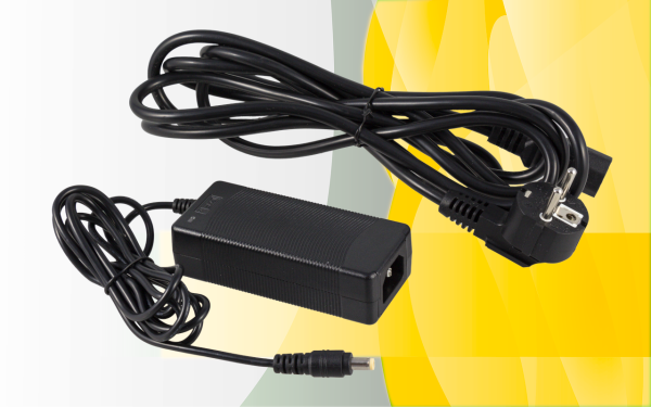 Charger Li-Ion battery and mains adapter