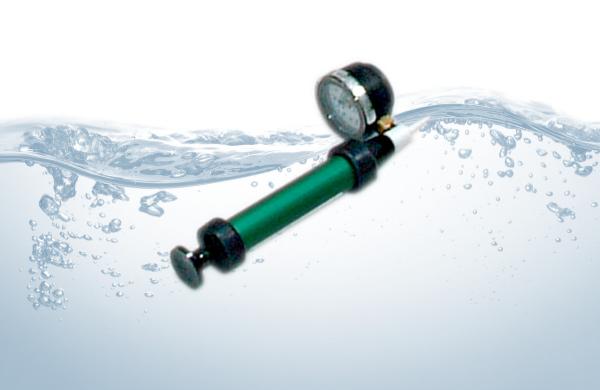 Vakuumpumpe mit Manometer